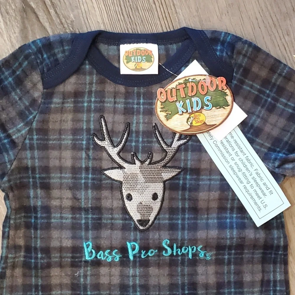 Bass Pro Shop Deer Charcoal Plaid Fleece One Piece Size 12-18 Months - Picture 2 of 3